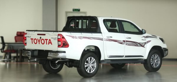⁦تويوتا هايلوكس S-GLX 4X4 2025⁩ - الصورة ⁦2⁩